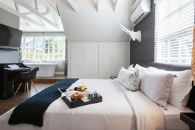 14 on Klein Constantia