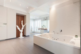 14 on Klein Constantia