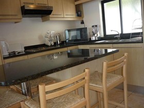 185 on Beach Boutique Suites and Apartments