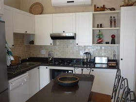 185 on Beach Boutique Suites and Apartments