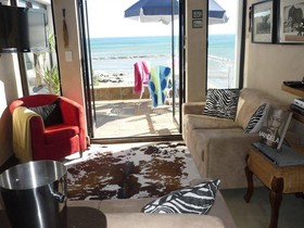 185 on Beach Boutique Suites and Apartments