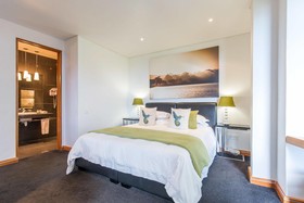 52 De Wet - Private Hotel