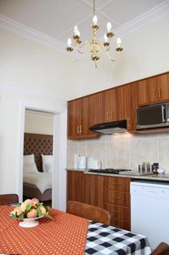 5 Camp Street Guesthouse & Self-catering