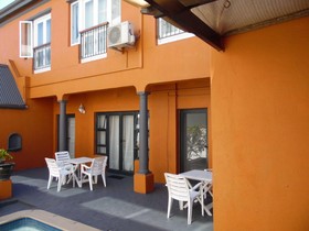 Albatross Guest House