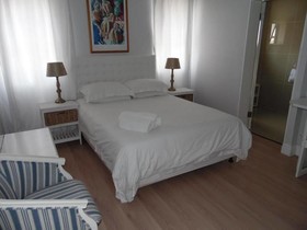 Albatross Guest House