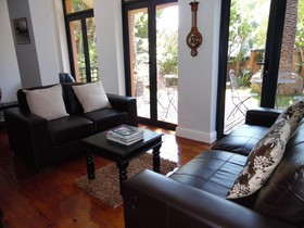 Albatross Guest House