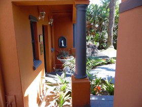 Albatross Guest House
