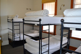 Ashanti Lodge Backpackers Gardens