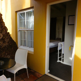 Ashanti Lodge Backpackers Gardens
