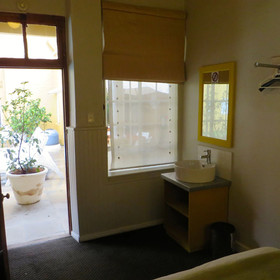 Ashanti Lodge Backpackers Gardens
