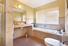 Atlantic Breeze Guest House