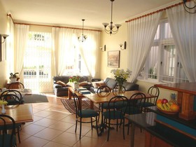 Avanti Guest House