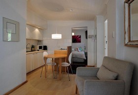 Barry Hall Luxury Apartments