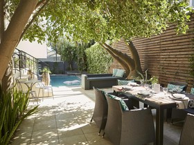 Bayflowers Guest House