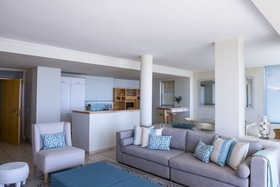 Bay Reflections Apartments