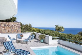 Bay Reflections Apartments