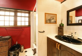 Bluegum Hill Guesthouse