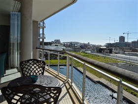 Canal Quays