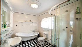 Cheriton Guest House Bed and Breakfast