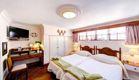 Cheriton Guest House Bed and Breakfast