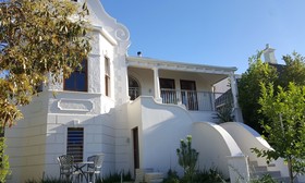 Cheviot Green Point Villa