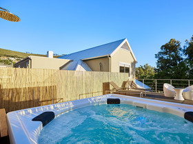 Cloudno9 Guesthouse