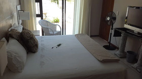 Crystalvilla Guesthouse
