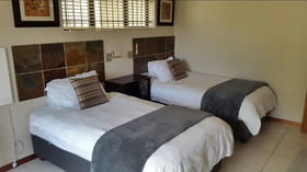 Crystalvilla Guesthouse