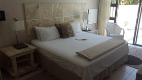 Crystalvilla Guesthouse