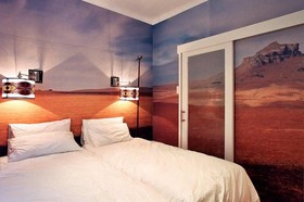 Daddy Long Legs Art-Hotel