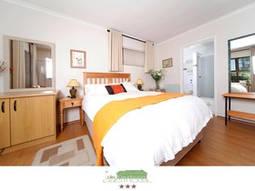 De Keurboom Guesthouse