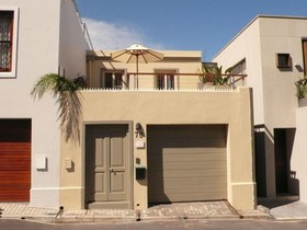De Waterkant Cottages & Apartments