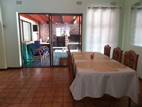 DJ'S B&B