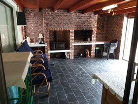 DJ'S B&B