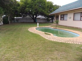 DJ'S B&B