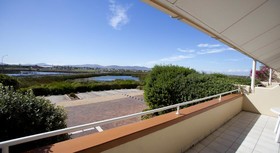 Dolphin Beach Hotel