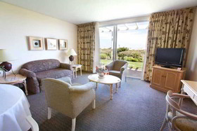 Dolphin Beach Hotel