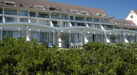Dolphin Beach Hotel