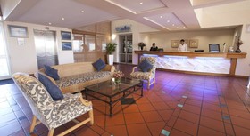 Dolphin Beach Hotel