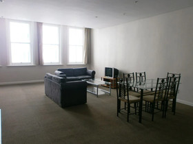 Glaston House 206 Apartment