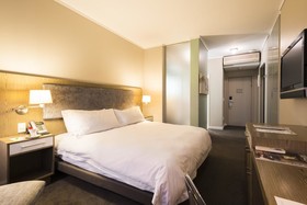 aha Harbour Bridge Hotel & Suites