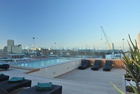 aha Harbour Bridge Hotel & Suites