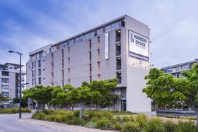 aha Harbour Bridge Hotel & Suites