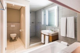 aha Harbour Bridge Hotel & Suites