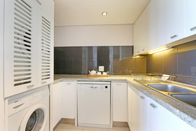 Harbour Edge by Totalstay