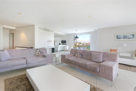 Harbour Edge by Totalstay