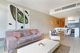 Harbour Edge by Totalstay