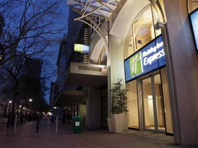 Holiday Inn Express Cape Town City Centre