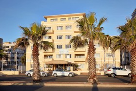 Hotel Riviera
