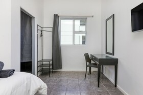 Inn & Out Express Sea Point